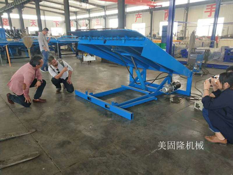阿拉尔固定式登车桥哪家好