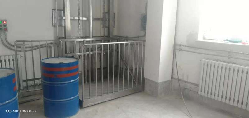 阿拉尔不锈钢货梯